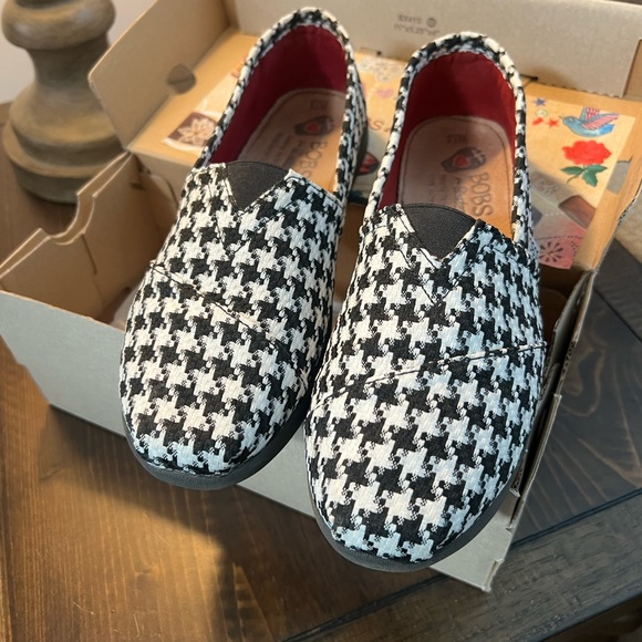 BOBS from Skechers Shoes - Bobs from Sketchers Houndstooth shoes
